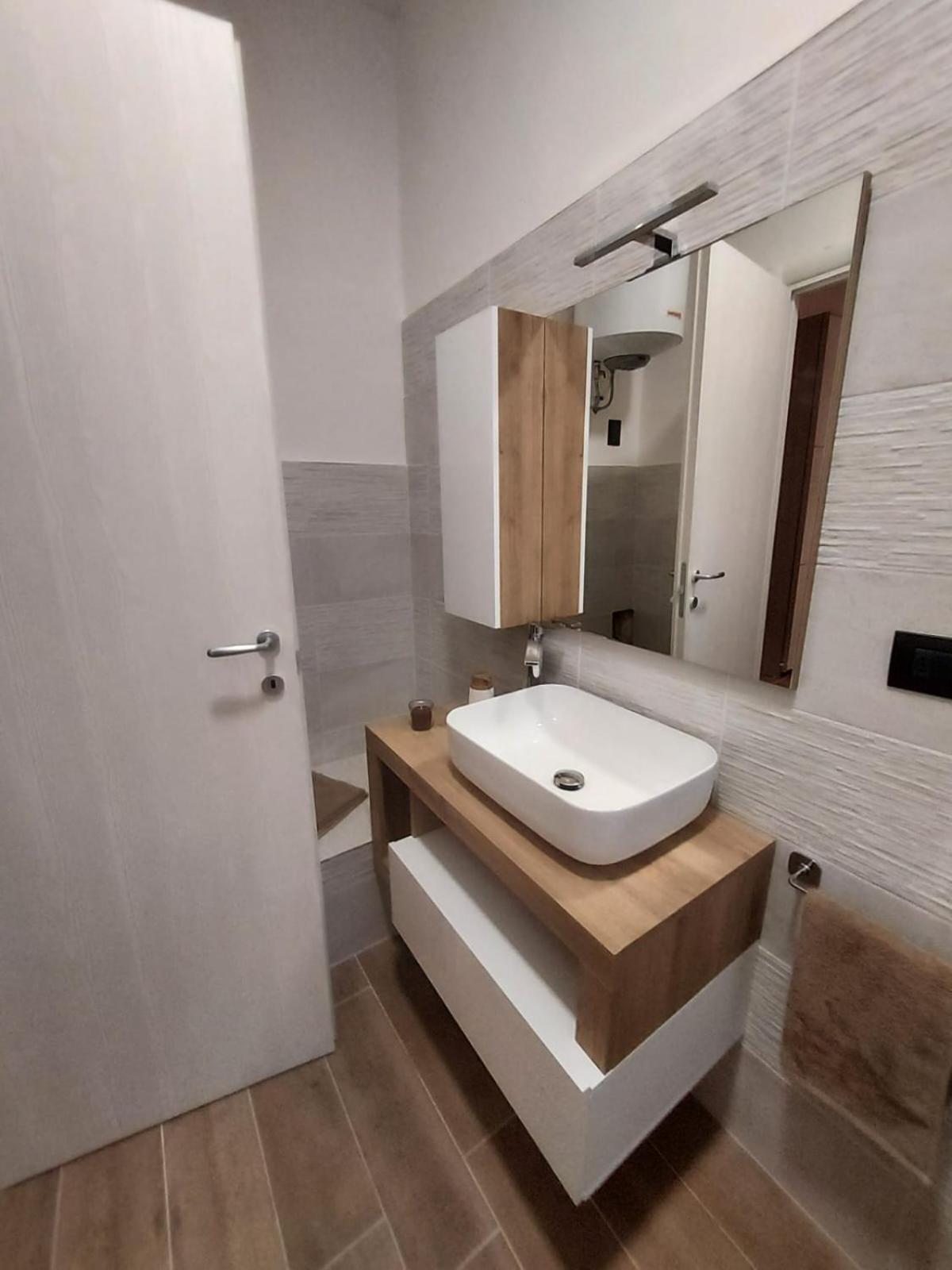 La Casa Antica Acomodação com café da manhã Modugno Exterior foto